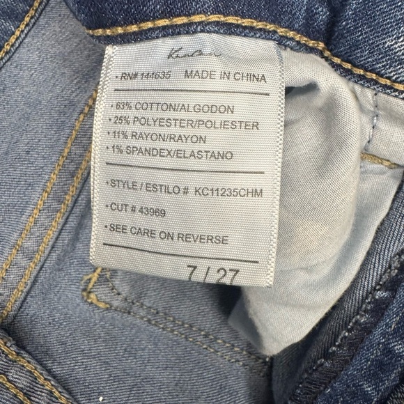 KanCan Women's Blue Jeans Size 7/27.            #17 - Picture 8 of 10